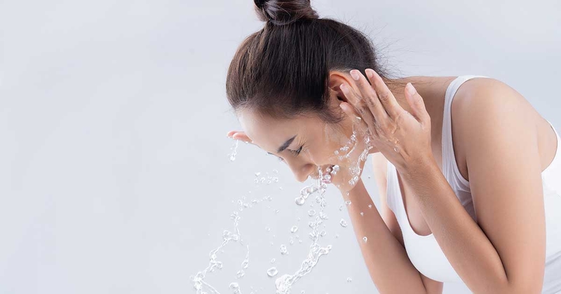 Treatment mụn đúng cách giúp kiểm soát mụn mà không làm tổn thương hàng rào bảo vệ da
