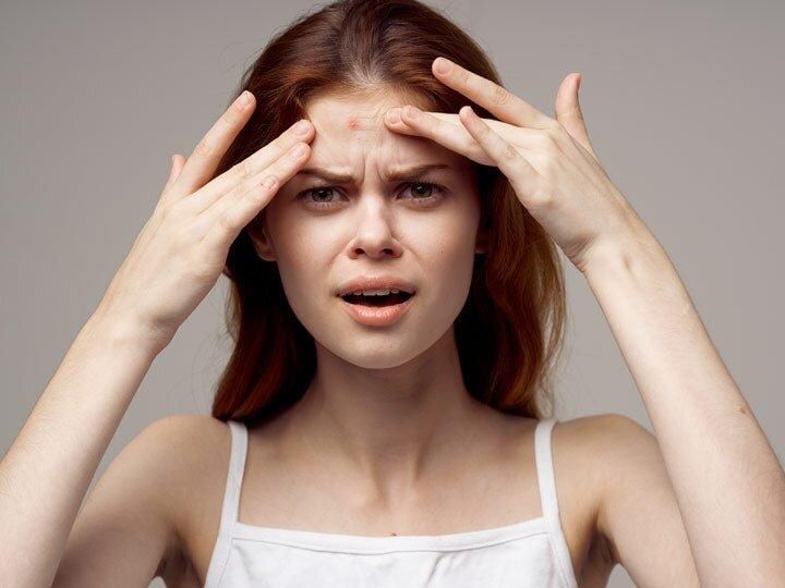 Vùng chữ T bóng dầu trong tuần rụng trứng dễ bí tắc lỗ chân lông