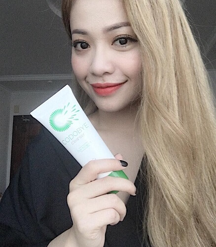 Sữa rửa mặt thiên nhiên Codobye Cleanser